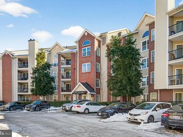 3313 WYNDHAM CIRCLE , Unit 3210, ALEXANDRIA, VA 22302