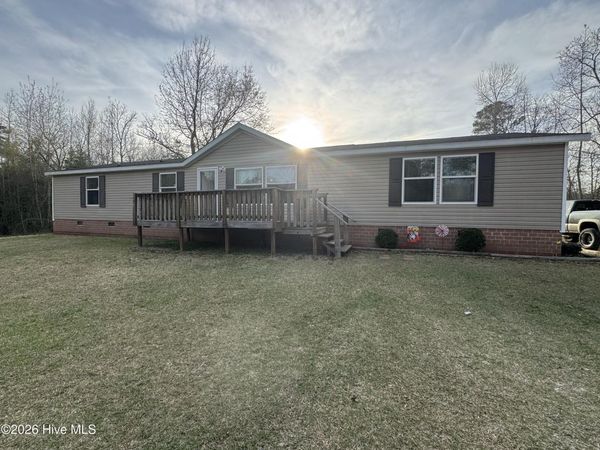 8521 Johns Mill Road, Maxton, NC 28364