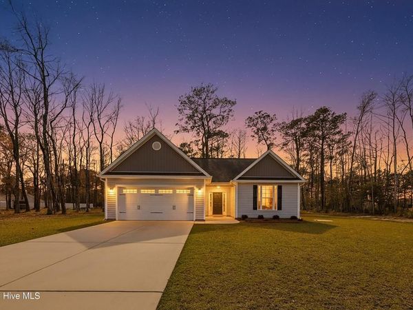 701 Boundary Loop Road NW, Calabash, NC 28467