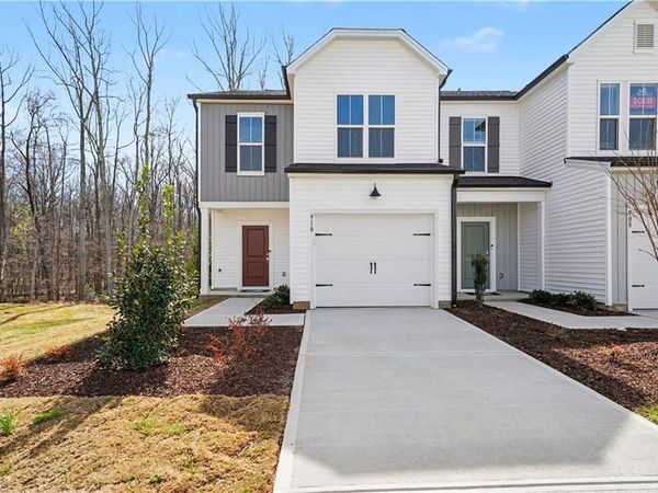 910 Plum Creek Place, Greensboro, NC 27405