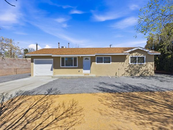 3621 Comanche Road NE, Albuquerque, NM 87110