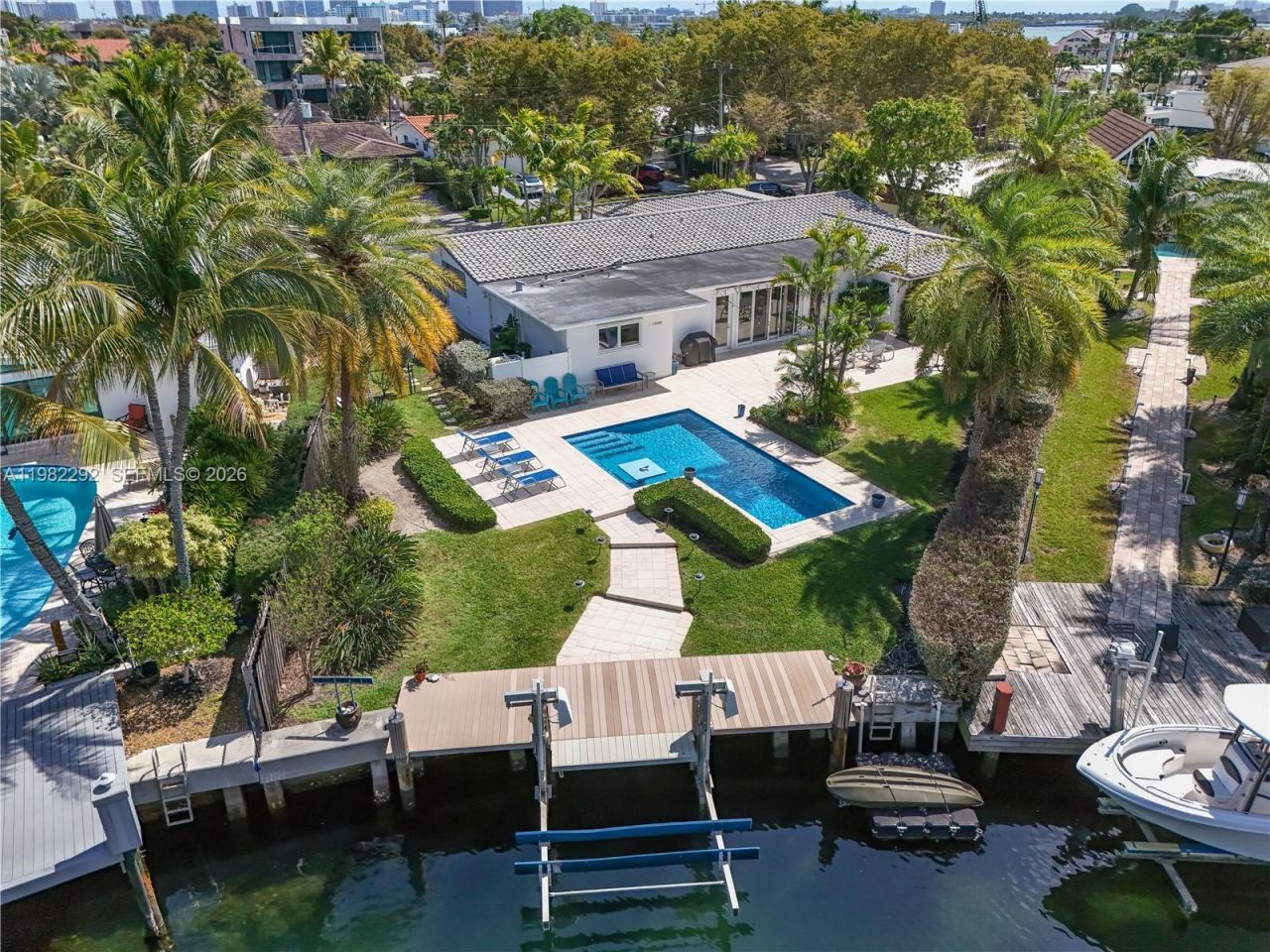 13000 Arch Creek Ter, North Miami, FL 33181 Photo