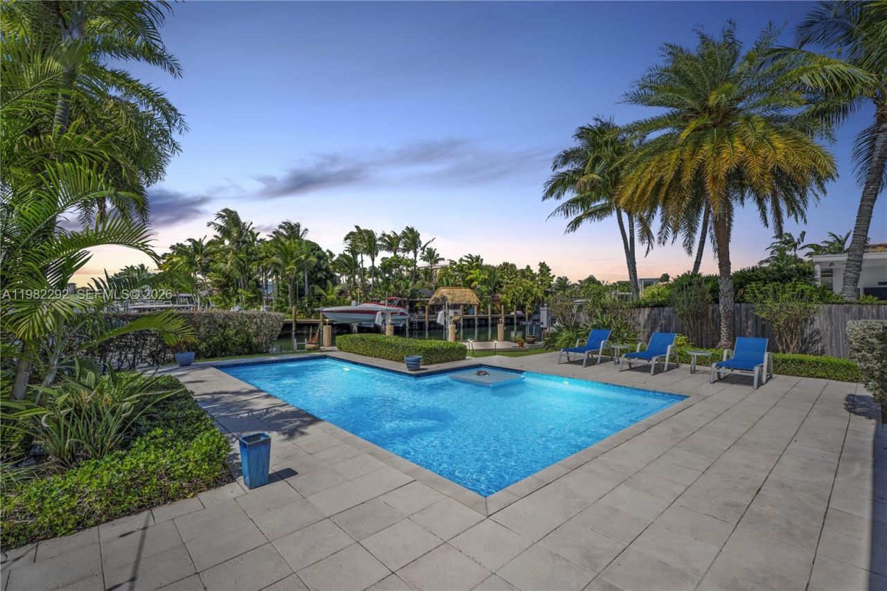 13000 Arch Creek Ter, North Miami, FL 33181 Photo