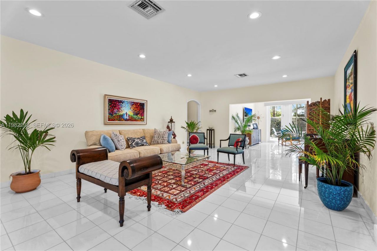 13000 Arch Creek Ter, North Miami, FL 33181 Photo