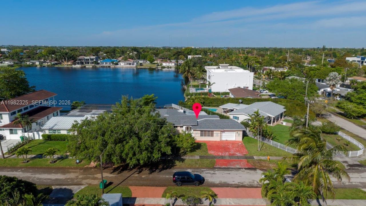 21330 NE 25th Ct, Miami, FL 33180 Photo