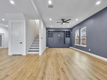 3402 Nathaniel Brown Street, Unit B, Houston, TX 77021