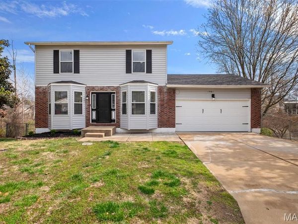 1981 Saint Johns Crossing , Arnold, MO 63010