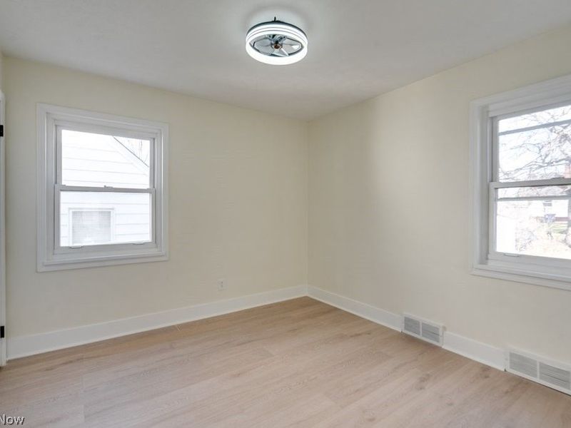 4455 W 56th Street, Cleveland, OH 44144 Photo 12