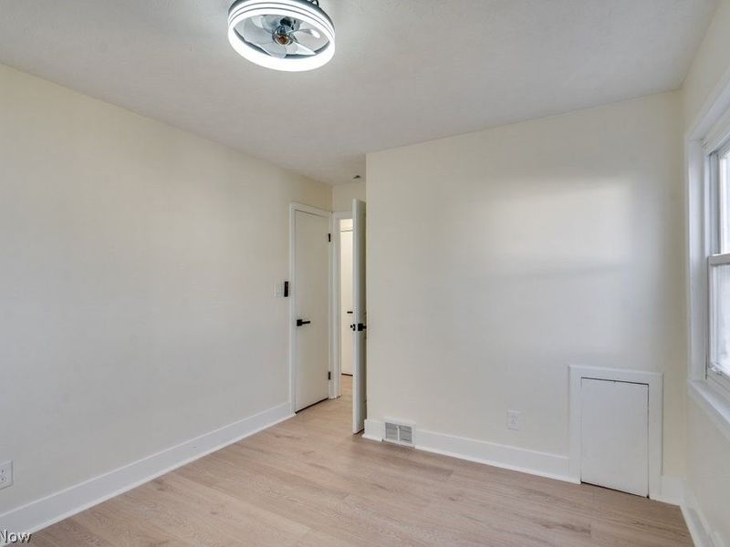 4455 W 56th Street, Cleveland, OH 44144 Photo 16