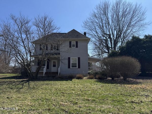 6213 State Route 110, Napoleon, OH 43545