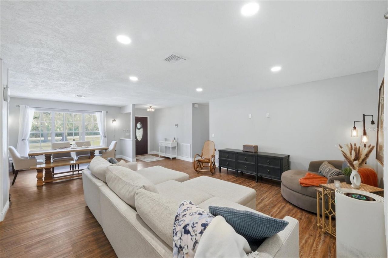 9811 28th Avenue E, Palmetto, FL 34221 Photo