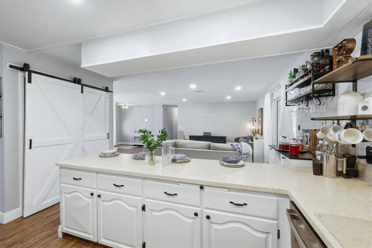 9811 28th Avenue E, Palmetto, FL 34221 Photo