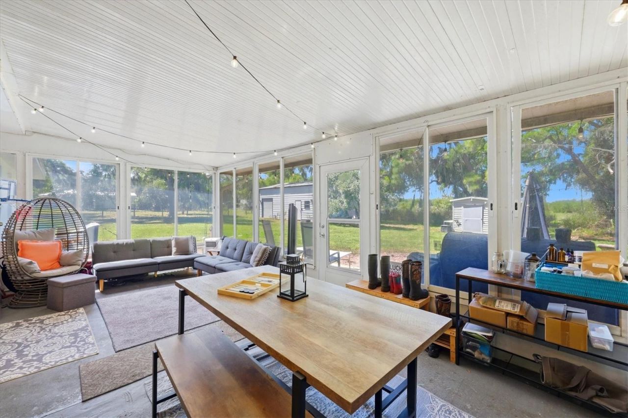 9811 28th Avenue E, Palmetto, FL 34221 Photo