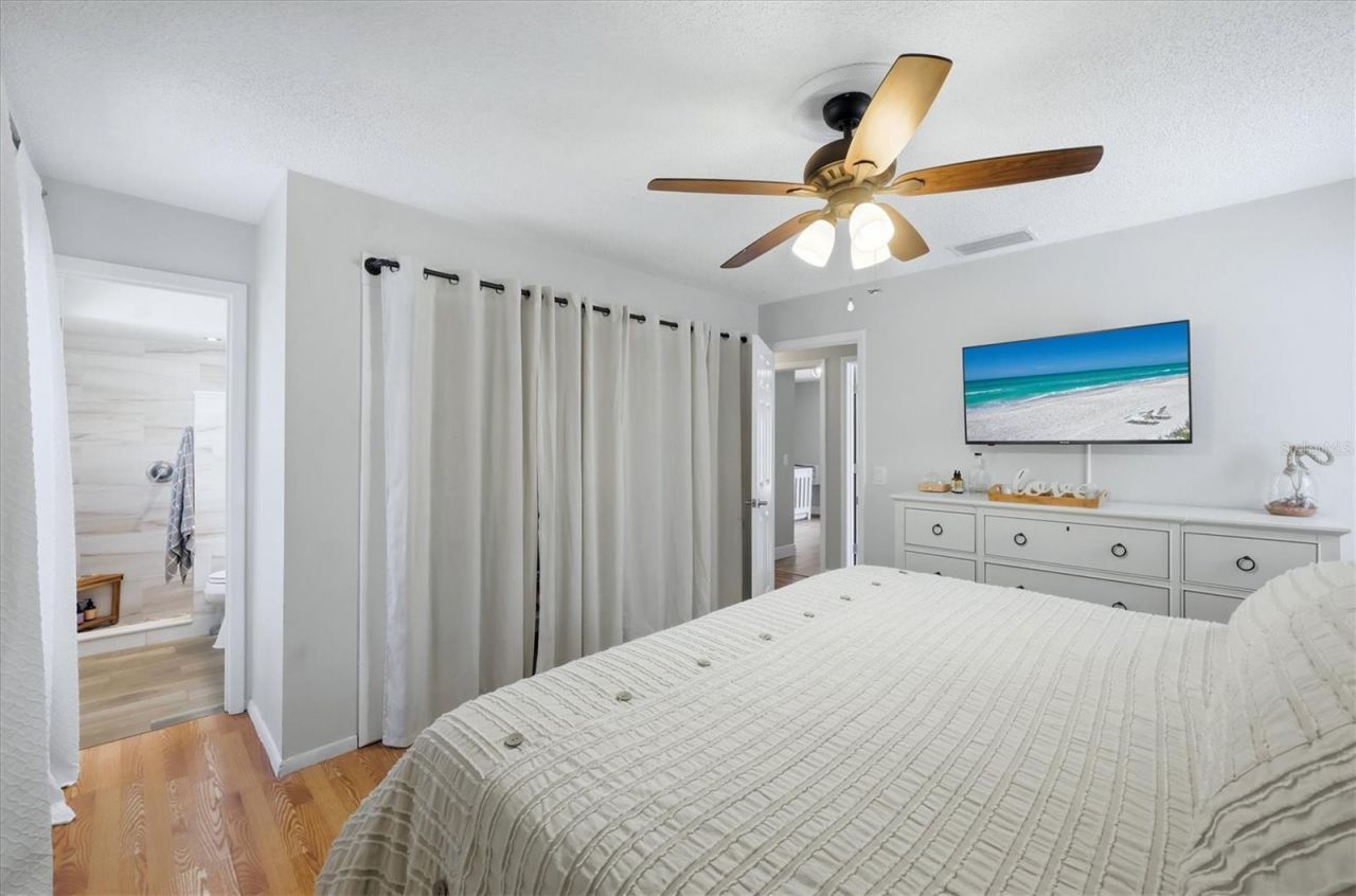 9811 28th Avenue E, Palmetto, FL 34221 Photo