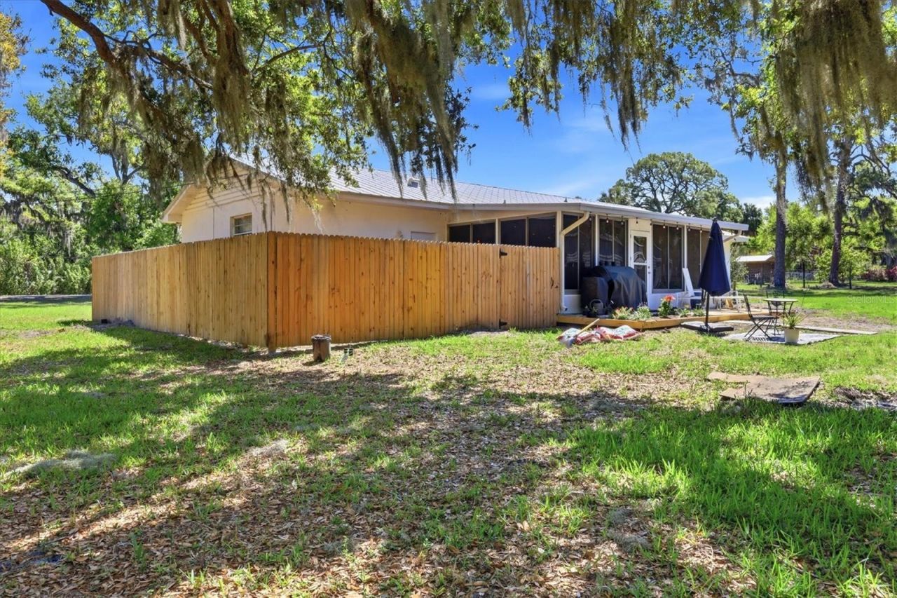 9811 28th Avenue E, Palmetto, FL 34221 Photo