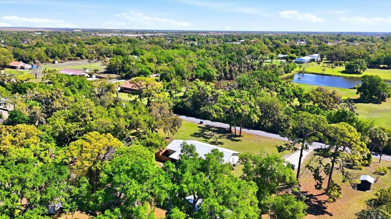 9811 28th Avenue E, Palmetto, FL 34221 Photo