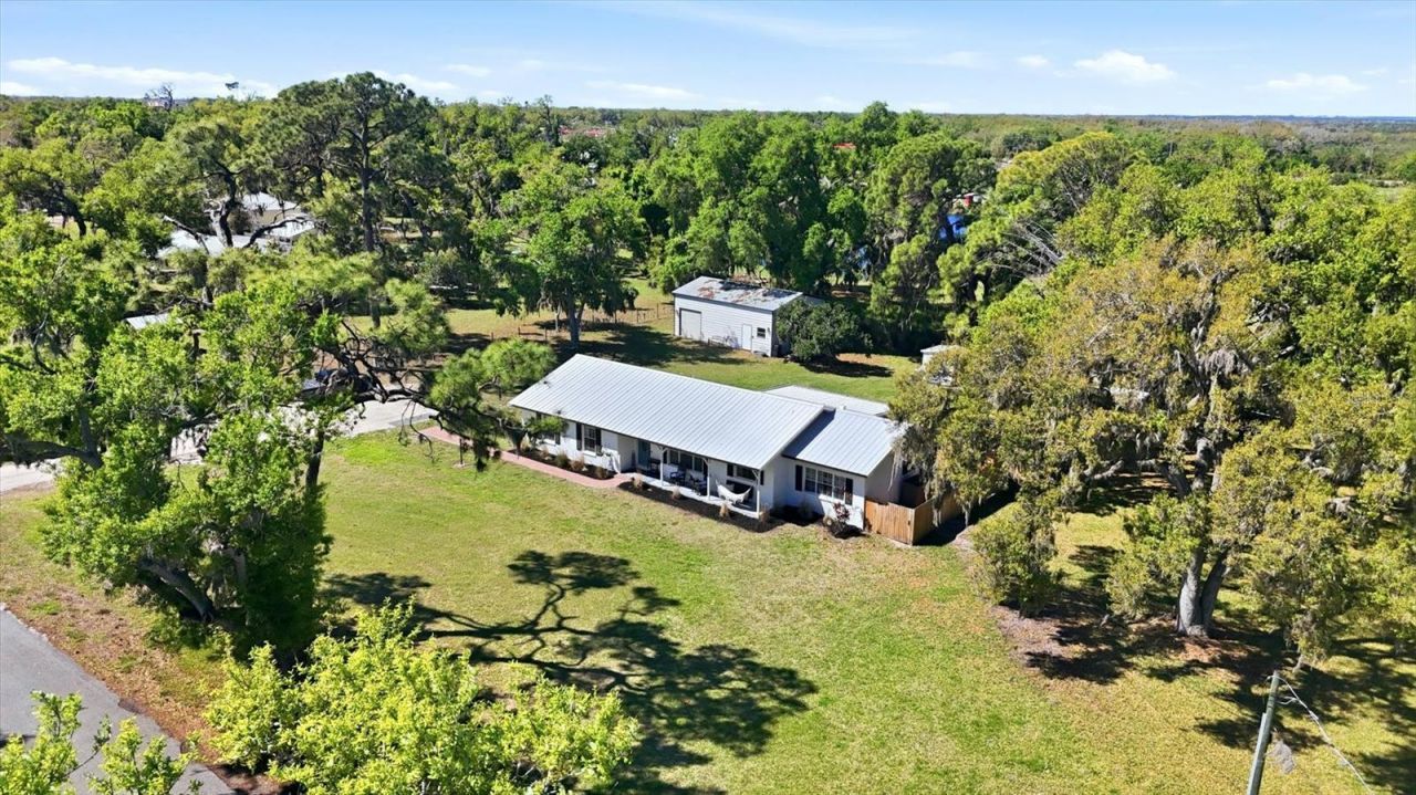 9811 28th Avenue E, Palmetto, FL 34221 Photo