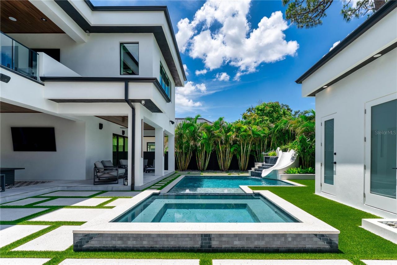 114 W Davis Boulevard, Tampa, FL 33606 Photo