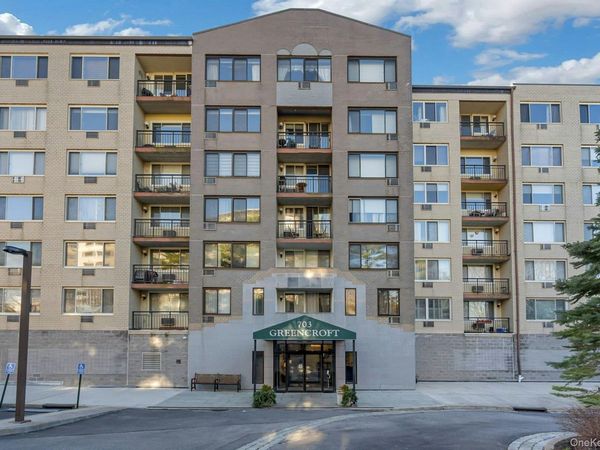 703 Pelham Road , Unit 412, New Rochelle, NY 10805