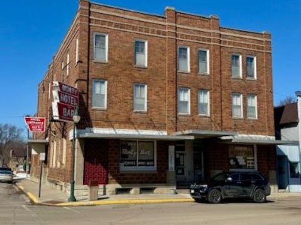 222 1st Street S, Montgomery, MN 56069