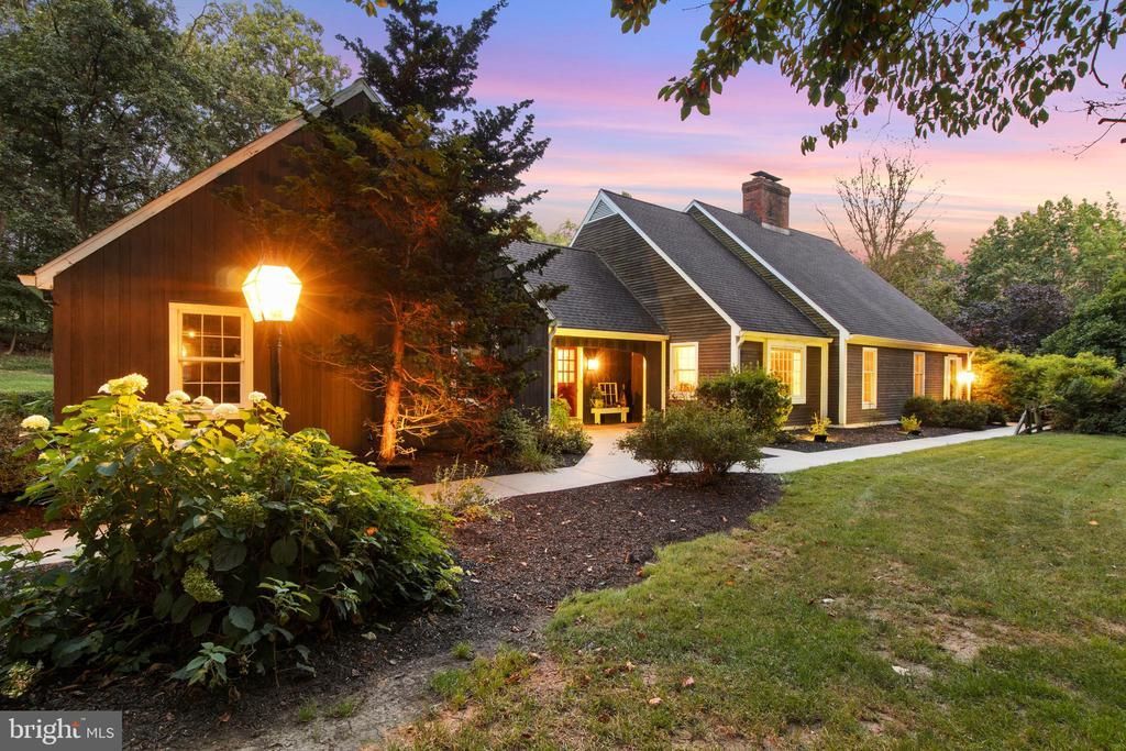 1979 ALCOTT ROAD, YORK, PA 17406