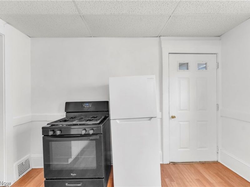 2113 Halstead Avenue, Unit M/#2, Lakewood, OH 44107 Photo 8