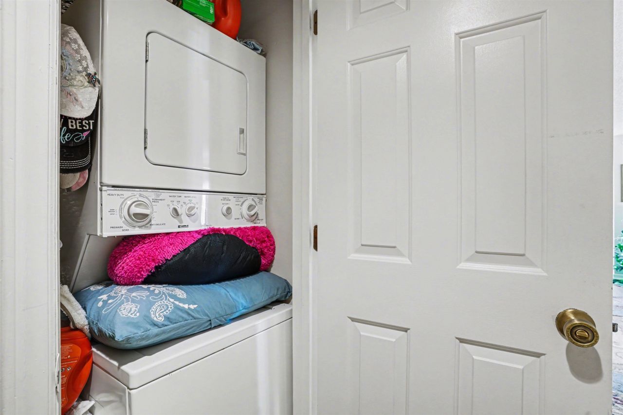 4242 Pinehurst Circle Photo 12