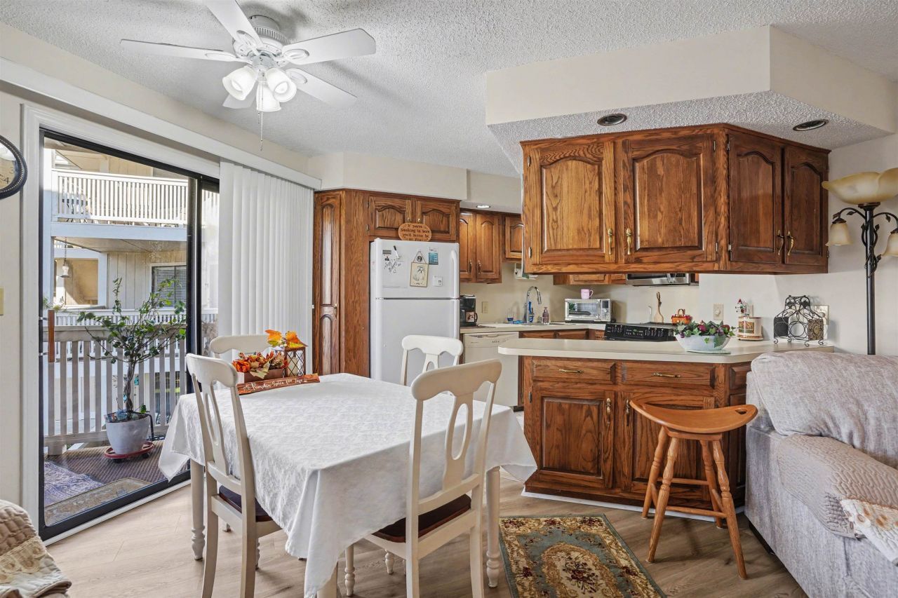 4242 Pinehurst Circle Photo 7