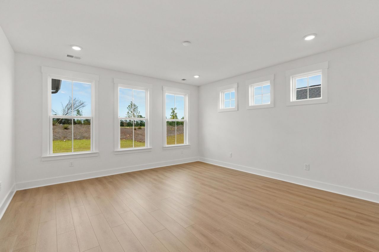 239 Letha Dr Photo 15