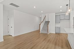 239 Letha Dr photo 4