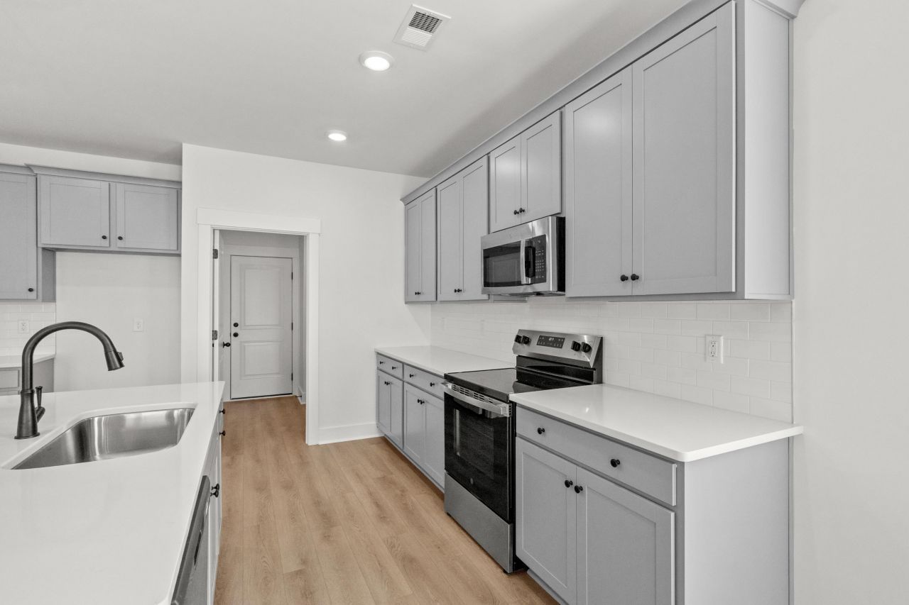 239 Letha Dr Photo 9