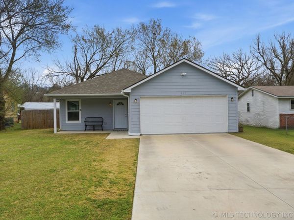 607 Valley Drive, Sand Springs, OK 74063