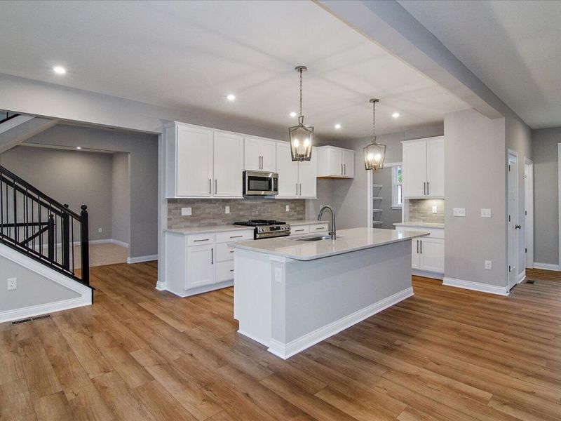 429 Flightline Drive, Union, KY 41091 Photo 2