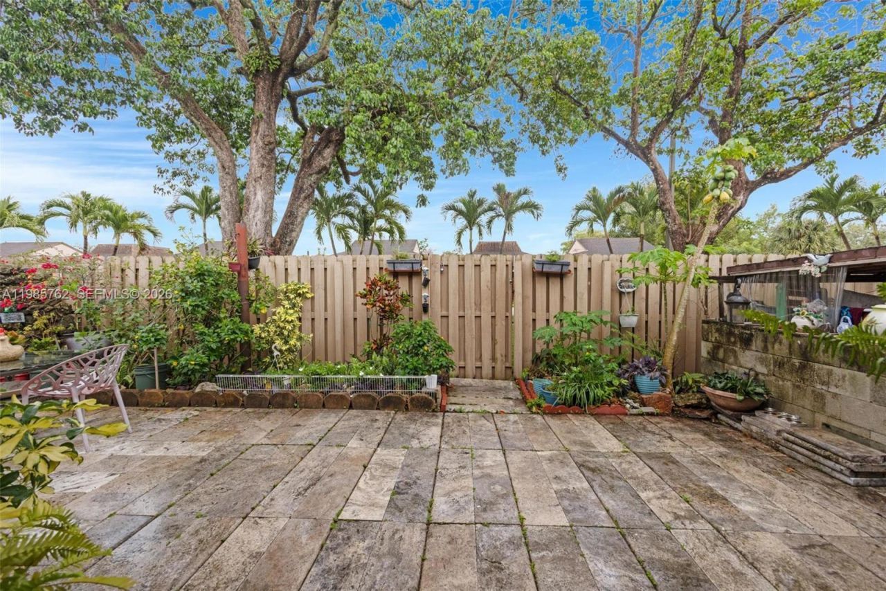 7506 SW 26th Ct , Unit 10, Davie, FL 33314 Photo