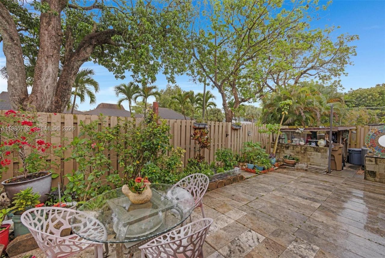 7506 SW 26th Ct , Unit 10, Davie, FL 33314 Photo