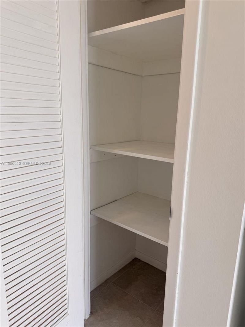 2223 Park Ln , Unit 306, Hollywood, FL 33021 Photo