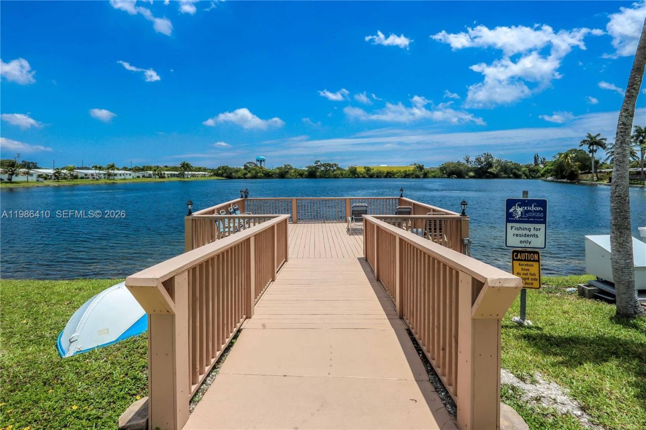 2223 Park Ln , Unit 306, Hollywood, FL 33021 Photo