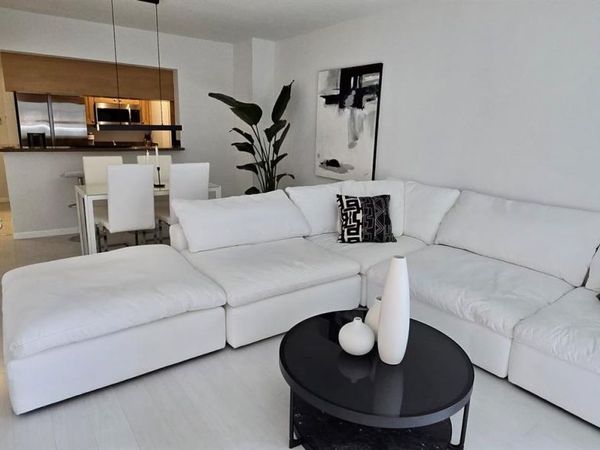 347 N New River Dr , Unit 1106, Fort Lauderdale, FL 33301