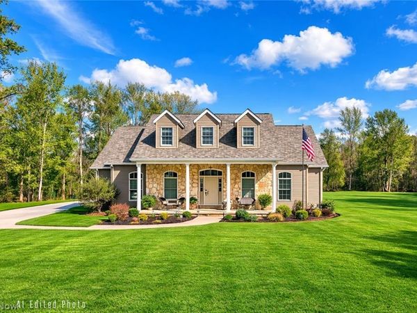 440 Kimberly Drive, Aurora, OH 44202