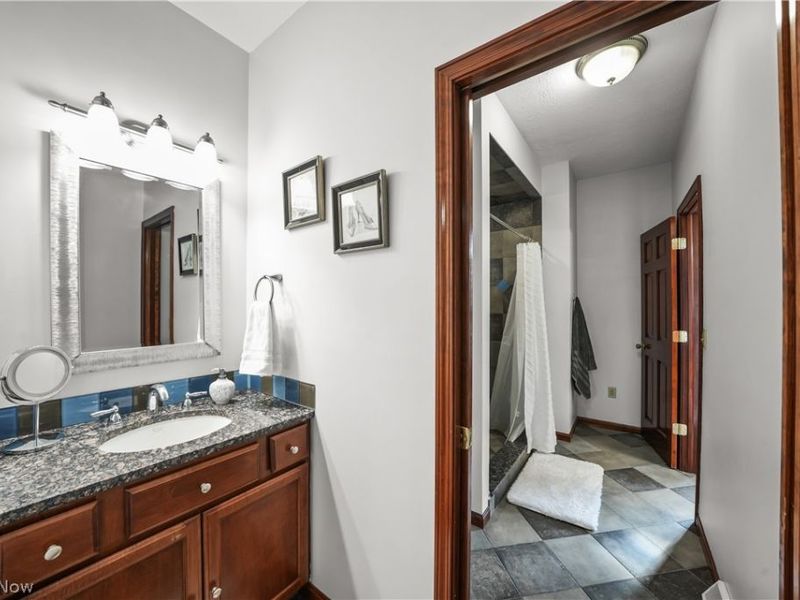 440 Kimberly Drive, Aurora, OH 44202 Photo 24