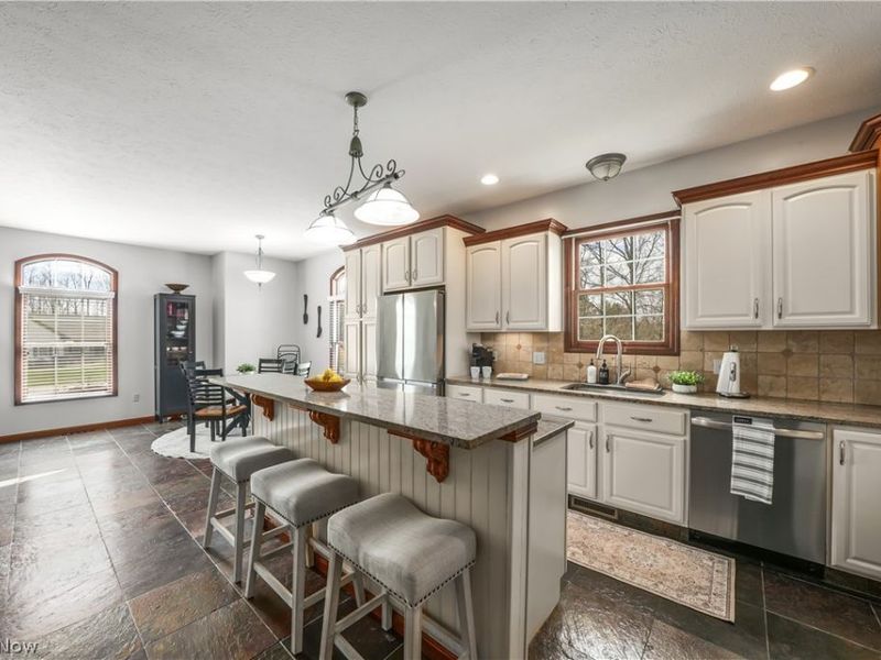 440 Kimberly Drive, Aurora, OH 44202 Photo 6