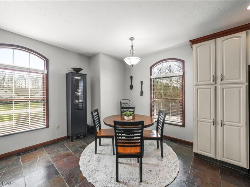 440 Kimberly Drive, Aurora, OH 44202 Photo 9