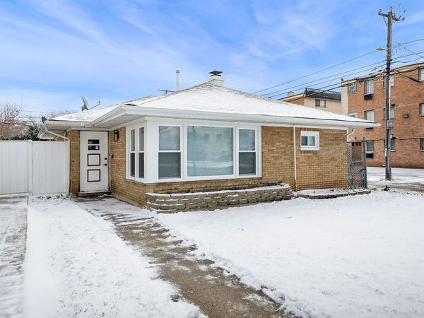 7845 S Kilpatrick Avenue , Chicago, IL 60652