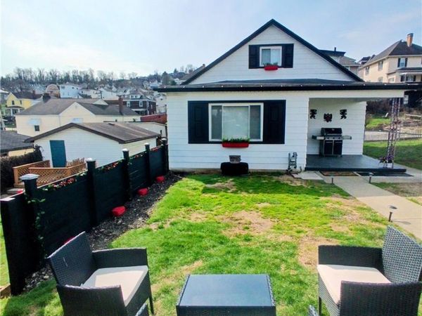 440 Olive Ave, Charleroi, PA 15022
