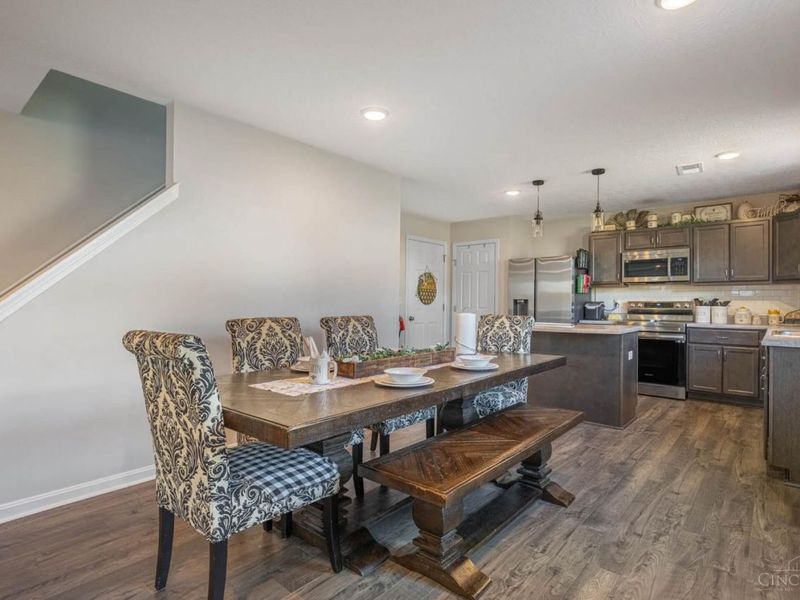 1512 Knightsbridge Court, Carlisle, OH 45005 Photo 6