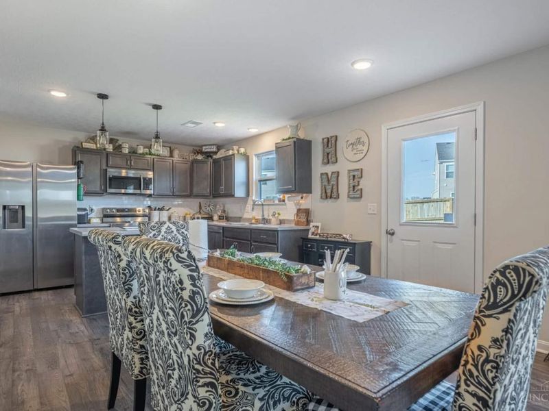 1512 Knightsbridge Court, Carlisle, OH 45005 Photo 7