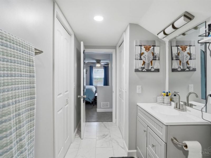 5073 Valley Ridge Road, Green Township, OH 45247 Photo 24