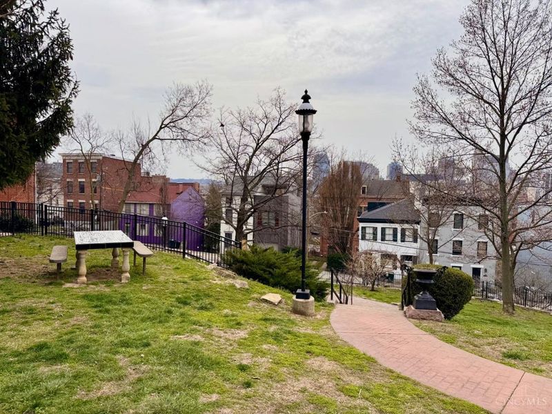 420 boal, Cincinnati, OH 45202 Photo 8