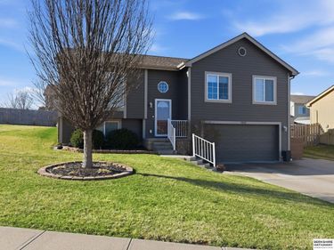 7215 Michelle Avenue, La Vista, NE 68128