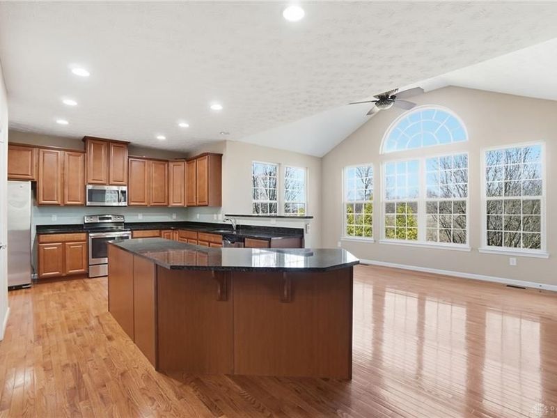 2591 Blueflag Street, Tipp City, OH 45371 Photo 14